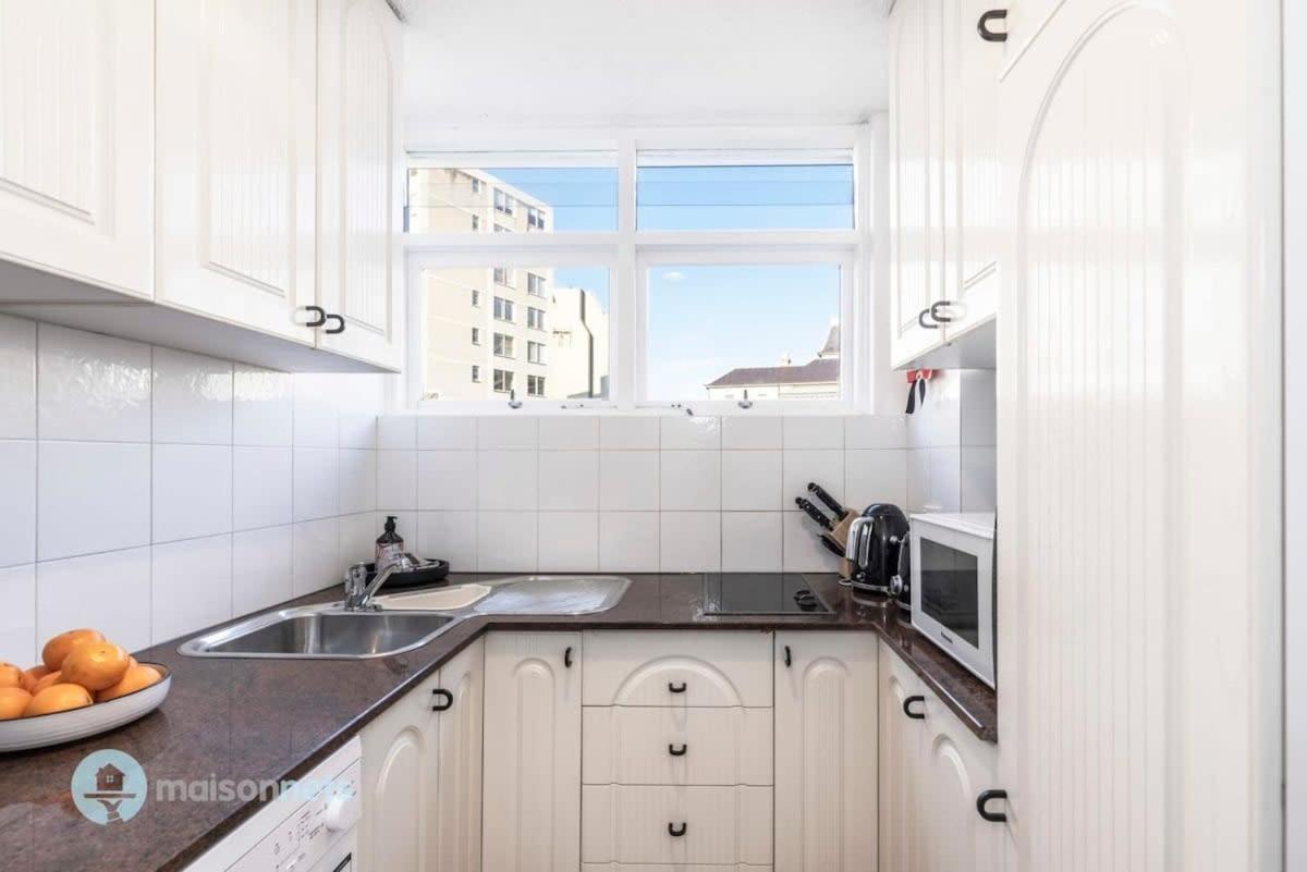 Studio Apt With Parking Balcony & Water Views Сидней Экстерьер фото